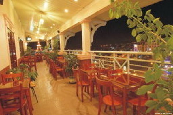 DALAT GOLF HOTEL (Ðalạt)